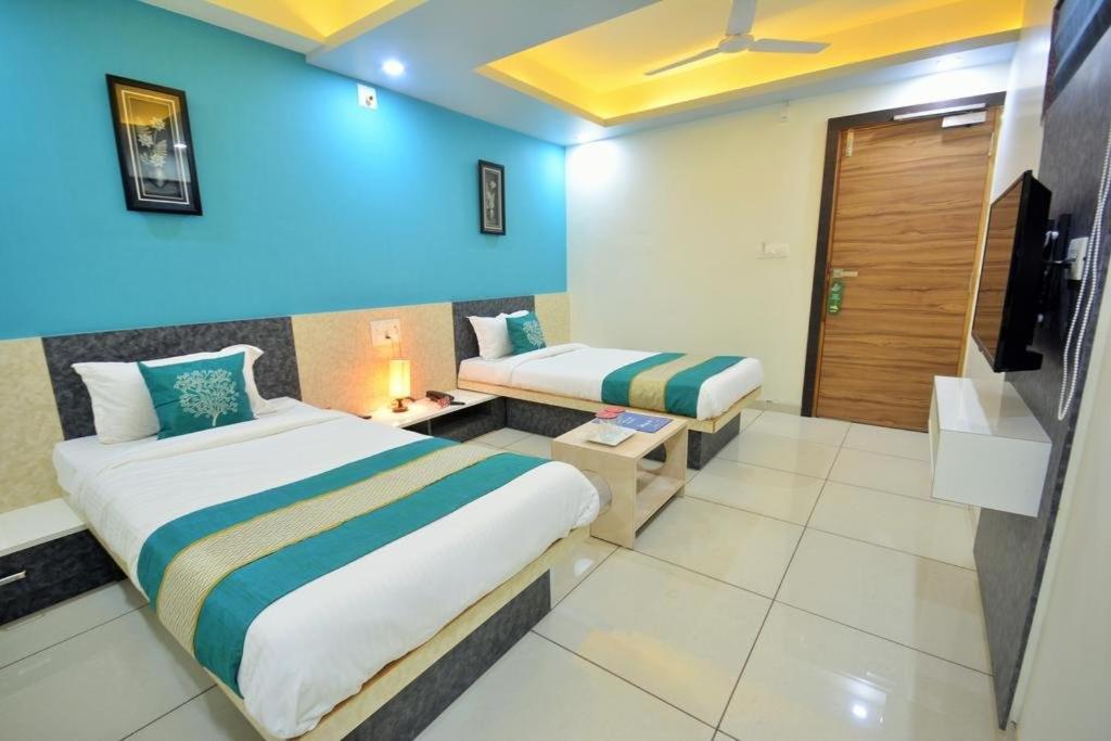 Hotel Sigma Inn Ahmadabad Zewnętrze zdjęcie