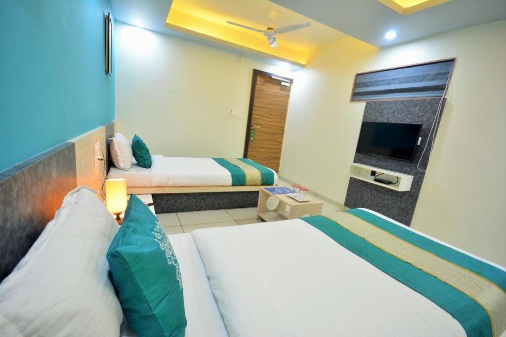 Hotel Sigma Inn Ahmadabad Zewnętrze zdjęcie